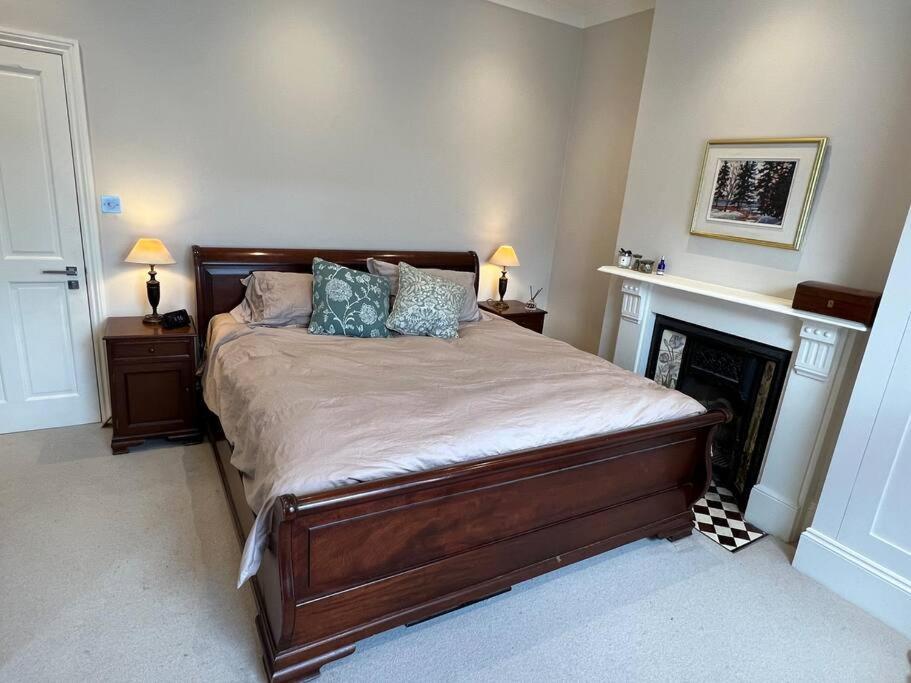 Four Bedroom Modern Victorian Wandsworth House London Kültér fotó